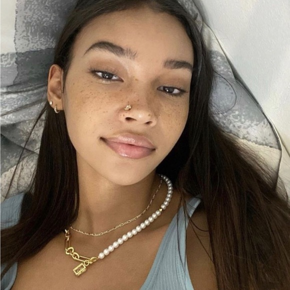 Hi. - Picture 1 of 1